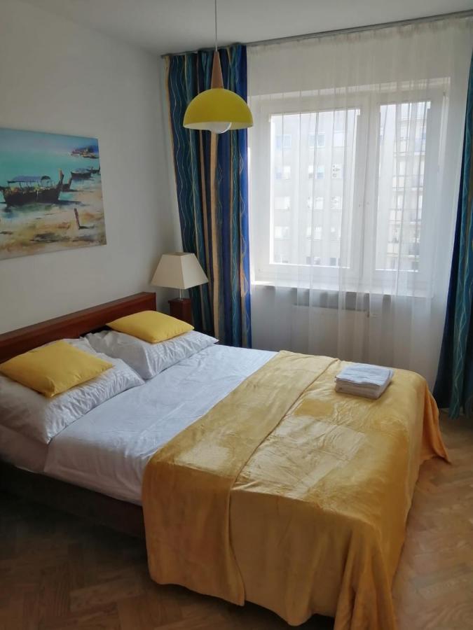 Ferienwohnung Sloneczny Apartament Bluszczanska Warschau Exterior foto